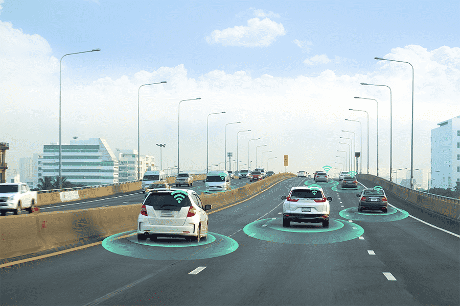 véhicules autonomes sur l'autoroute