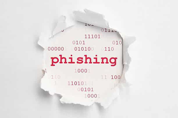 Cette attaque de phishing distribue trois Malwares simultanément