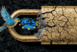 Un cadenas doré fissuré sur fond de logo RGPD, avec un petit oiseau bleu pour illustrer Grok en train de s’échapper