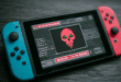 une Nintendo Switch avec une empreinte de pirate (comme un crochet ou un masque) sur l'écran, signalant la modification illégale de la console