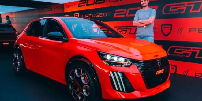 La Peugeot E-208 GTI a volé la vedette aux 9X8 au Mans