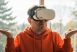 homme en casque VR