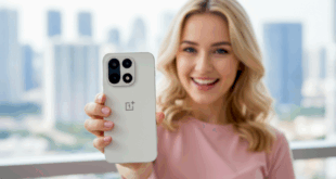femme montrant OnePlus 5