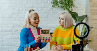 2 créateur de contenu tournant une vidéo