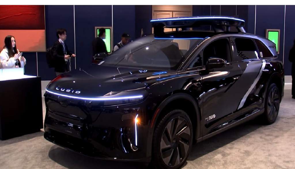 Uber Lucid Nuro Robotaxi - vue 3-4