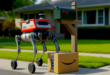 un robot quadripède de Rivr devant une boîte aux lettres avec colis avec logo d'Amazon