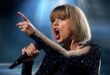 Taylor Swift chantant, pour illustrer le STOP à l'IA