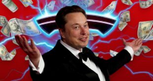 Elon Musk, les bras en l'air devant un logo de Tesla avec éclair et de l'agent tombant de partout