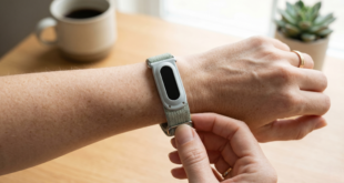 Google Fitbit Air arrive sur le marché le 26 mai 2026.