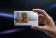 un mini ordinateur de la taille d'une carte bancaire