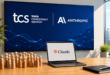 Un écran affichant les logos de TCS et Anthropic, un ordinateur portable montrant Claude, entouré de figurines représentant les employés dans un bureau moderne et lumineux
