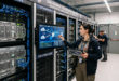 image illustrant des personnes dans un data center