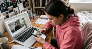 enfant surfant sur Insta et YouTube
